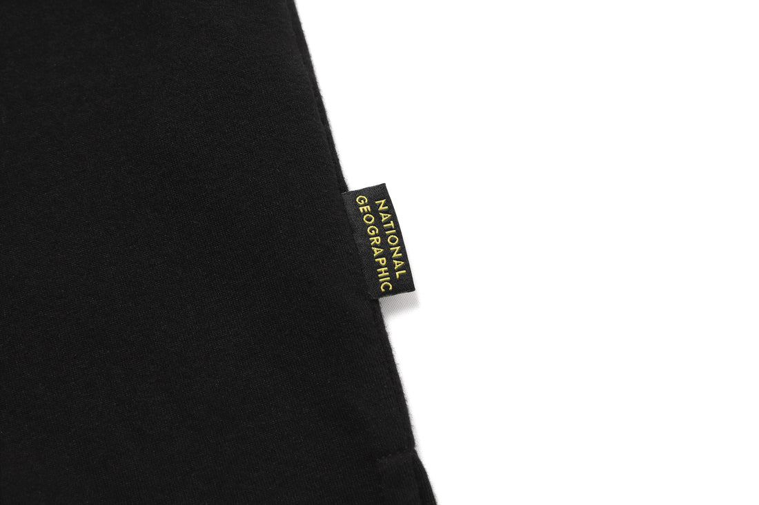 UNISEX GREY PARROT BIG LOGO GRAPHIC T-SHIRT- CARBON BLACK