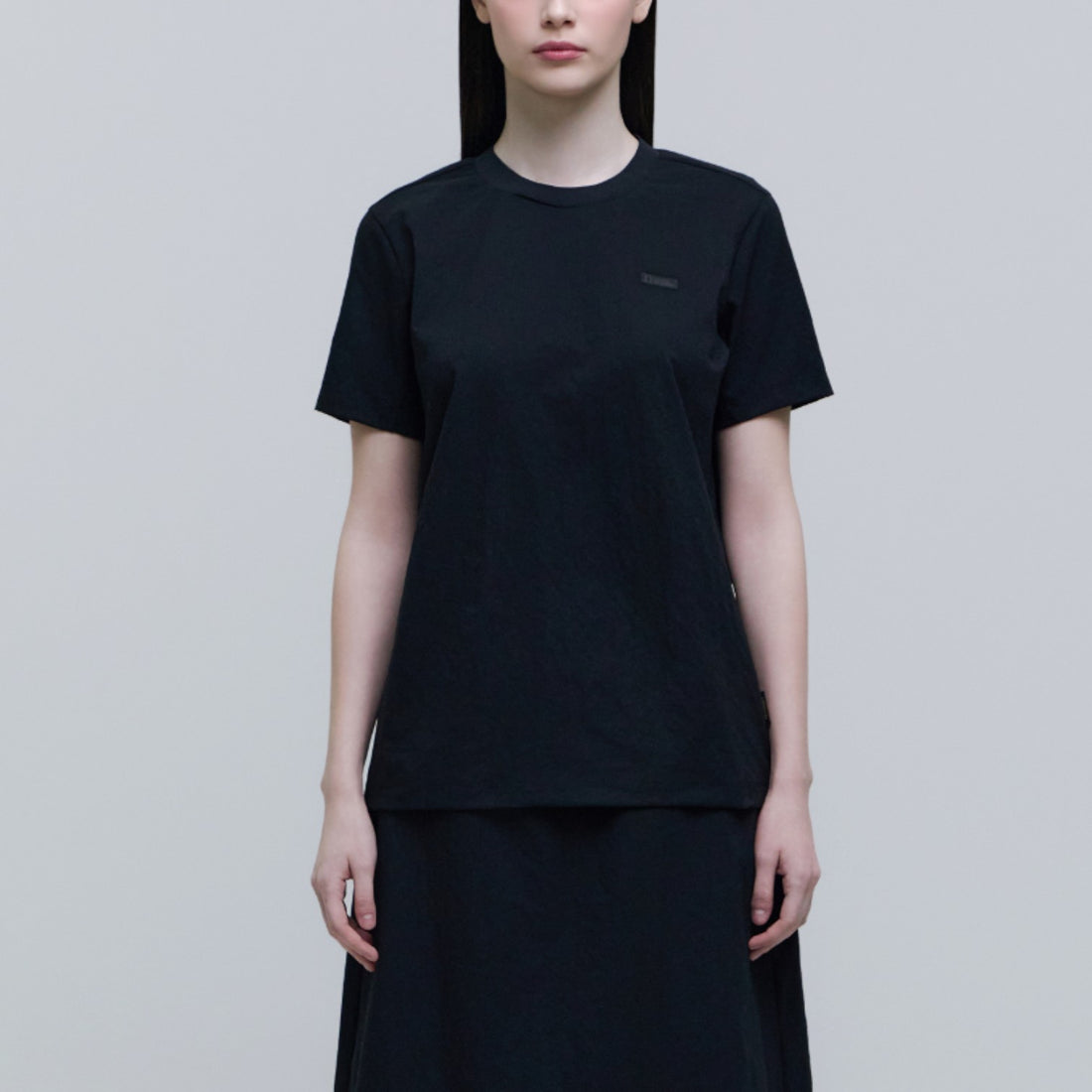 WOMEN'S MICRO AIRDOT BASIC FIT T-SHIRT- CARBON BLACK