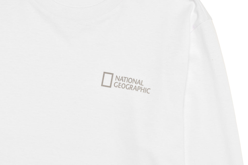 Unisex Small Logo Long-Sleeved T-Shirt- White