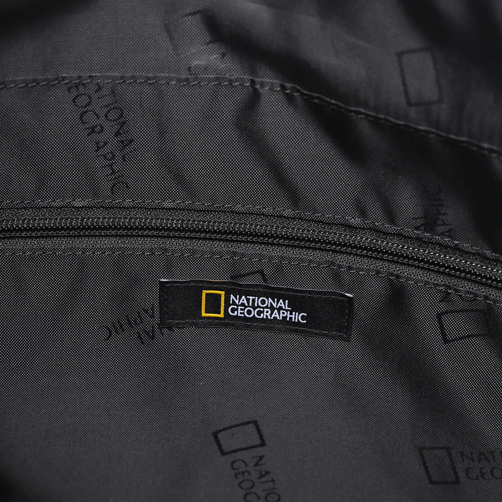 Unisex Crest Helmet Bag