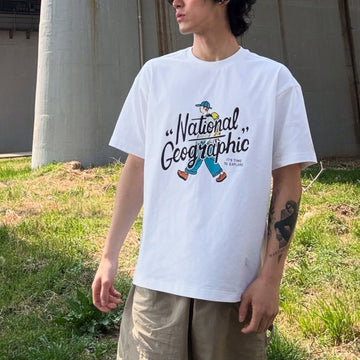 UNISEX TREASURE WALKER SEMI-OVER FIT GRAPHIC T-SHIRT- WHITE