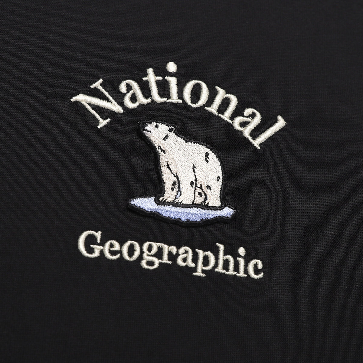 Unisex Natgeo "Polar Bear" Graphic Semi-Oversized T-shirt