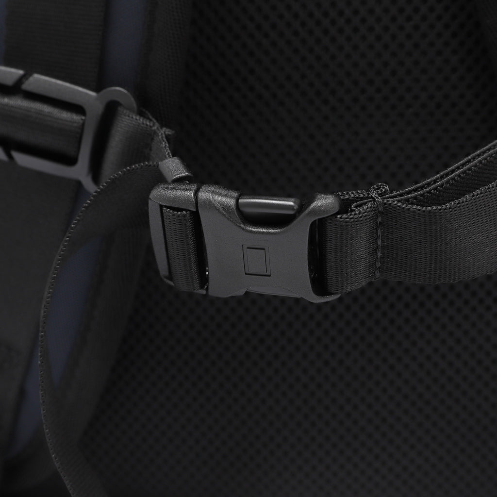 Uniti Backpack