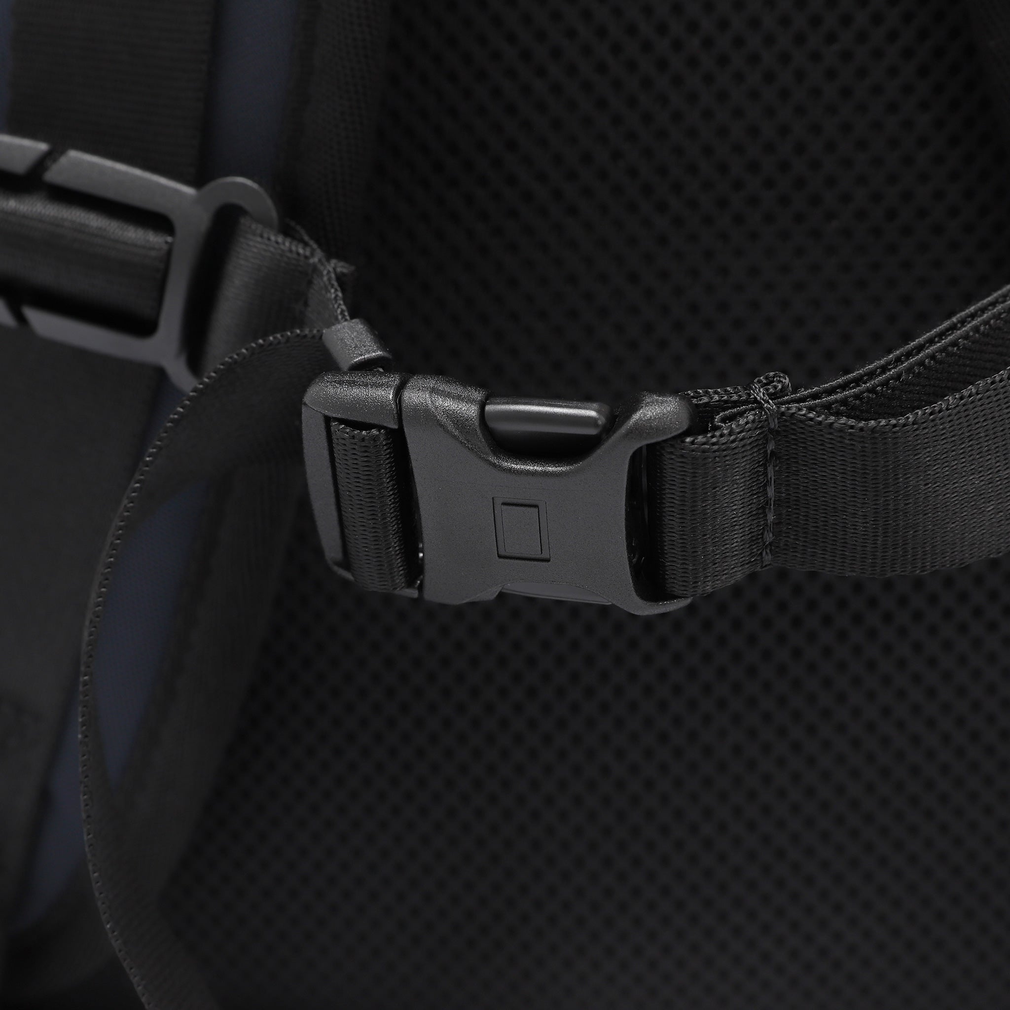 Uniti Backpack