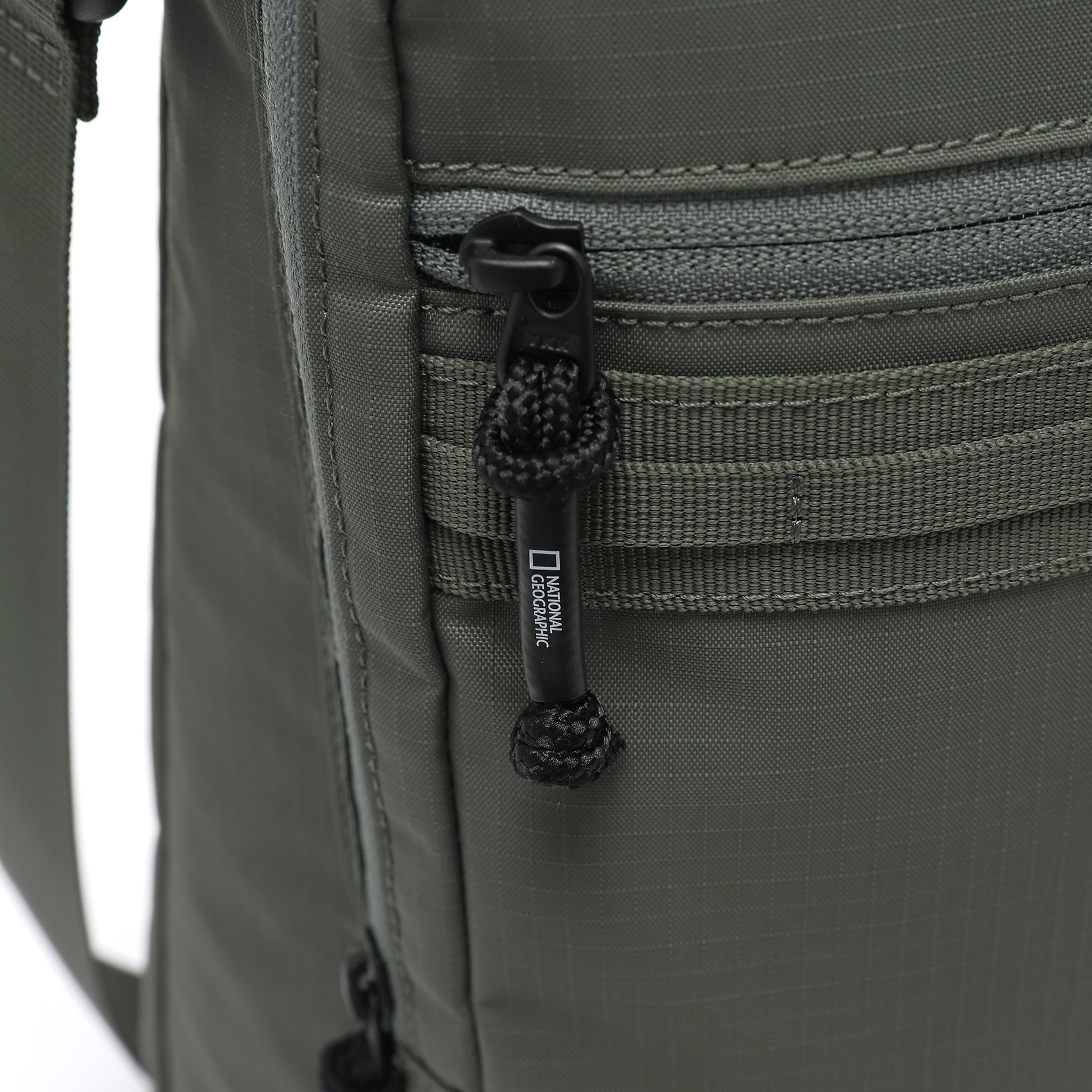 Unisex Crest Helmet Bag