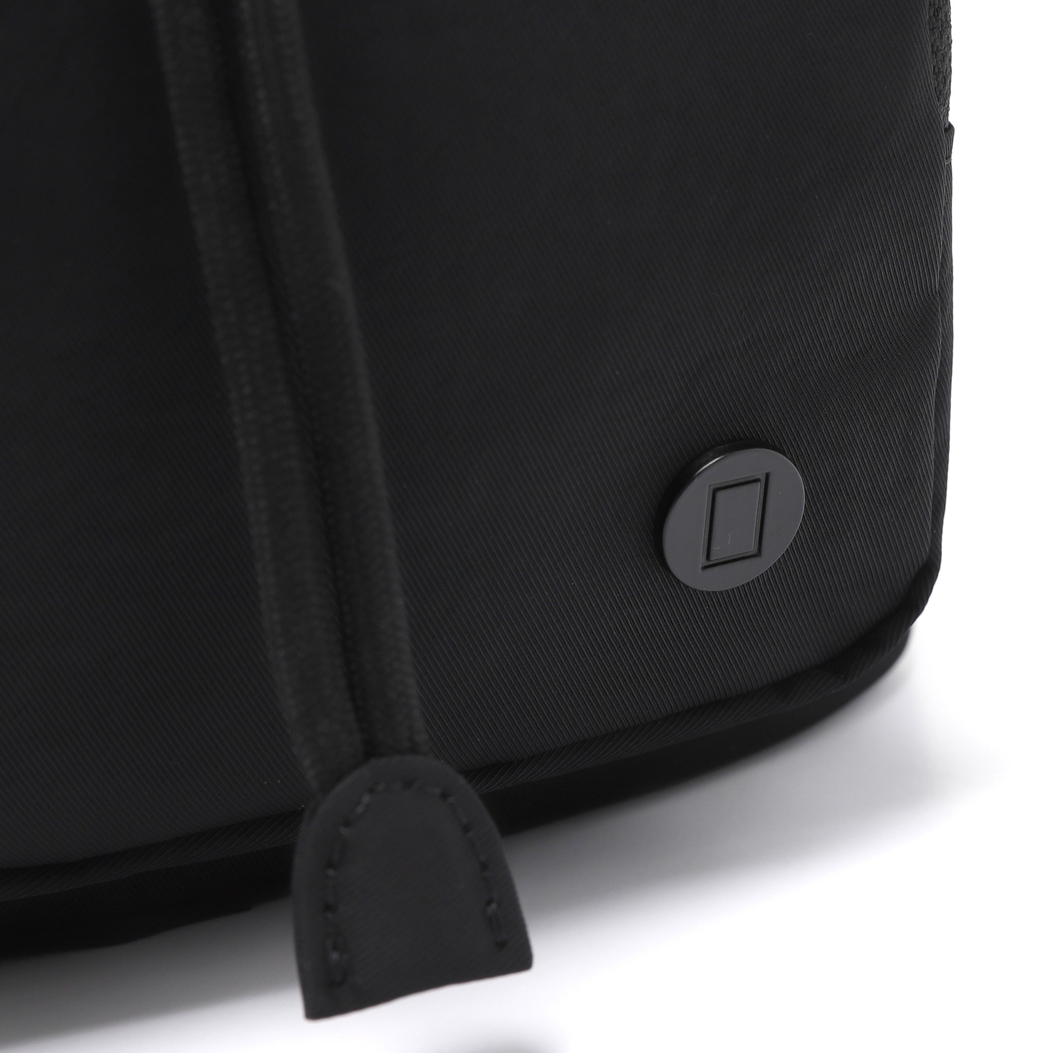 Women's Lumi Bucket Bag
