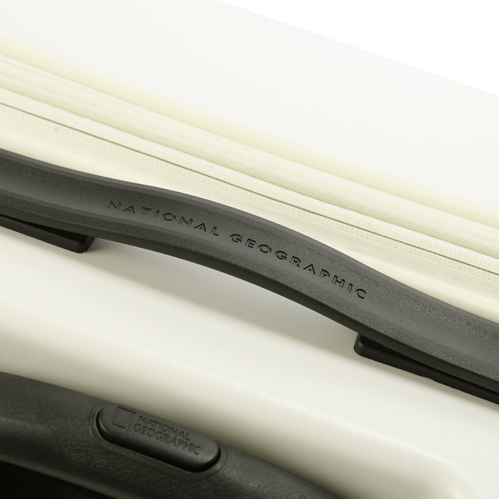 Bishop Luggage 28- Ivory