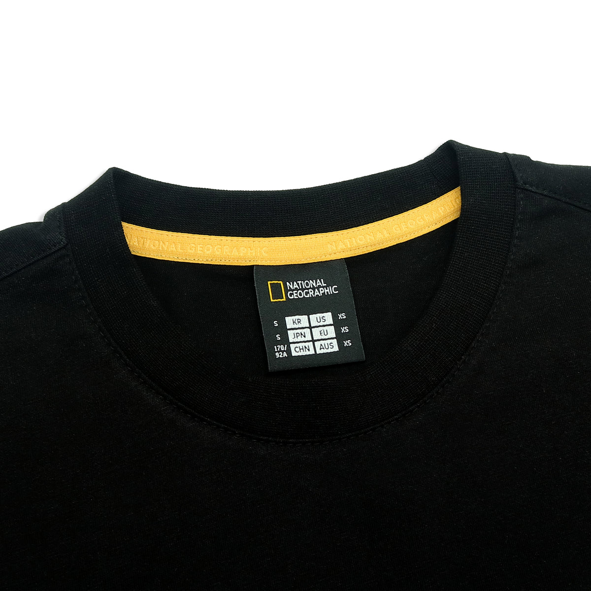Unisex Basic Crew Neck T-Shirt With Patch Logo