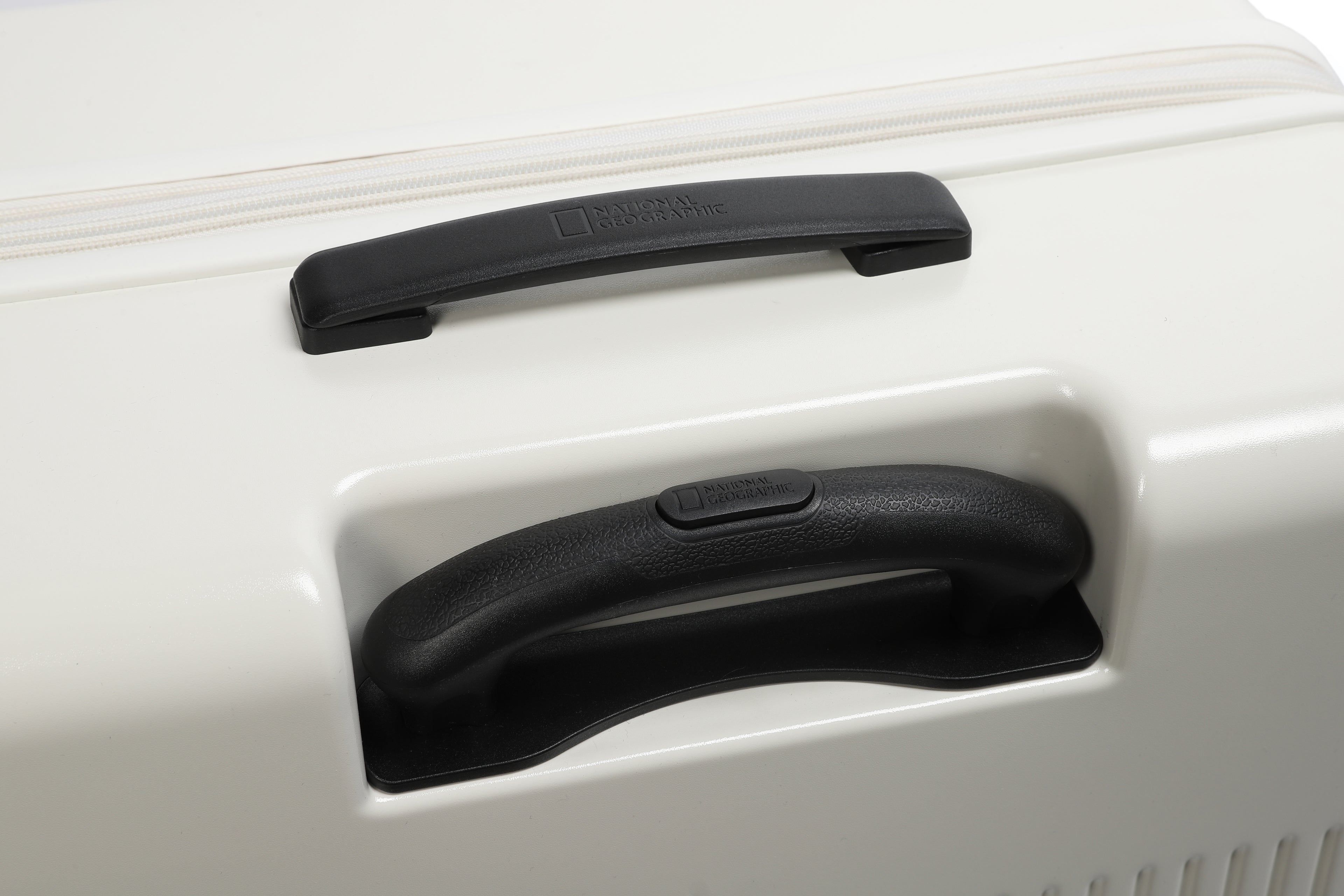 Mond Luggage 26- Ivory