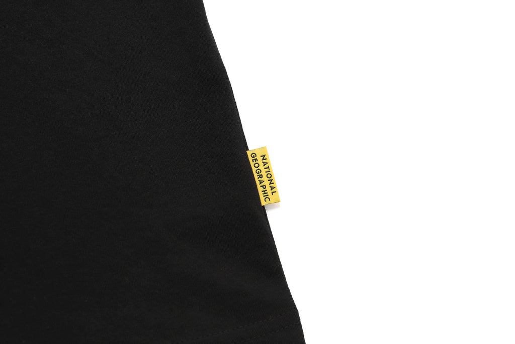 Unisex Yellowstone Graphic T-Shirt- Carbon Black