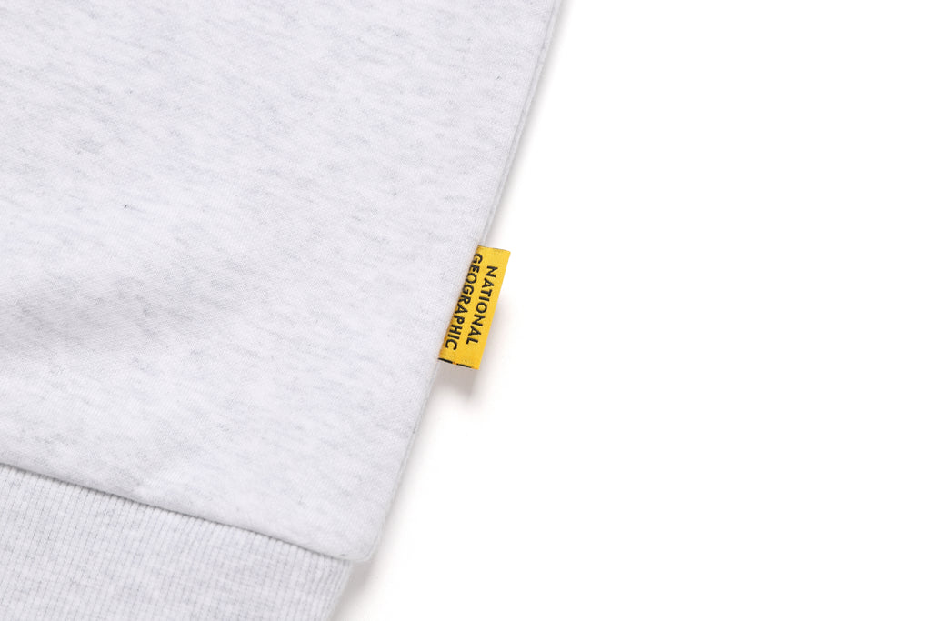 Unisex Plicata Small Logo Sweatshirt- M/ Ivory