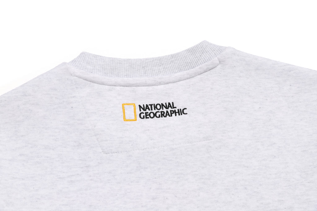 Unisex Plicata Small Logo Sweatshirt- M/ Ivory