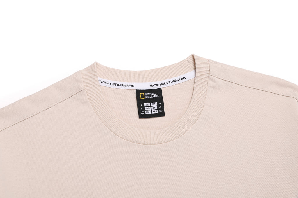 UNISEX TREASURE WALKER SEMI-OVER FIT GRAPHIC T-SHIRT- L/BEIGE