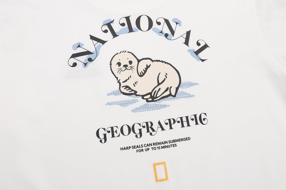 Women's Natgeo "Harp Seals" Graphic Semi-Oversized T-shirt