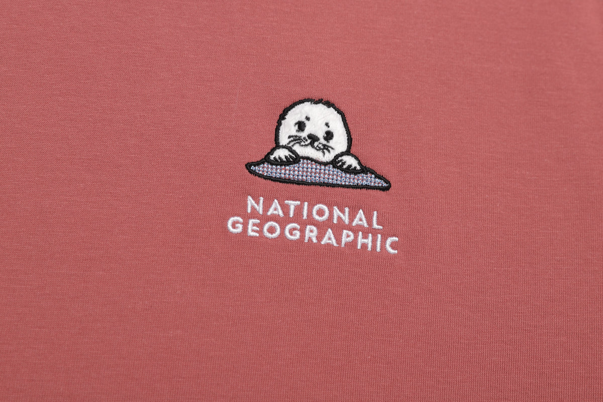 Women's Natgeo "Harp Seals" Graphic Semi-Oversized T-shirt
