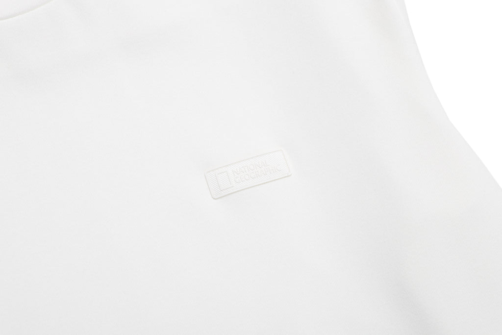 Unisex Caph Small Logo Long Sleeved T-Shirt- O/White