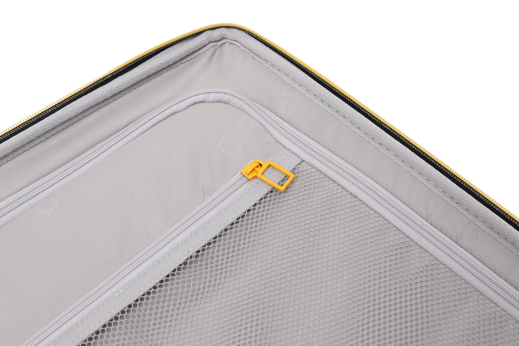 Vanta Luggage 26 Black