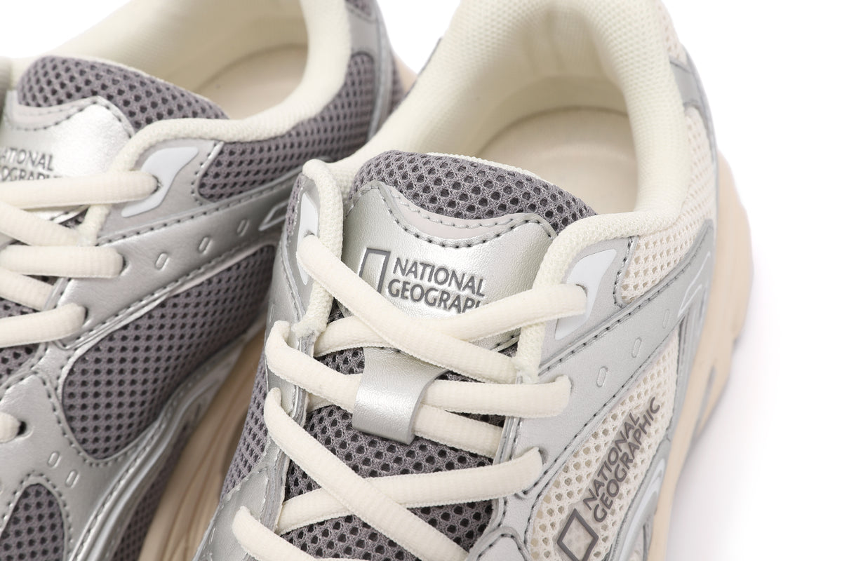 Unisex Contour Freeze Sneakers- Silver