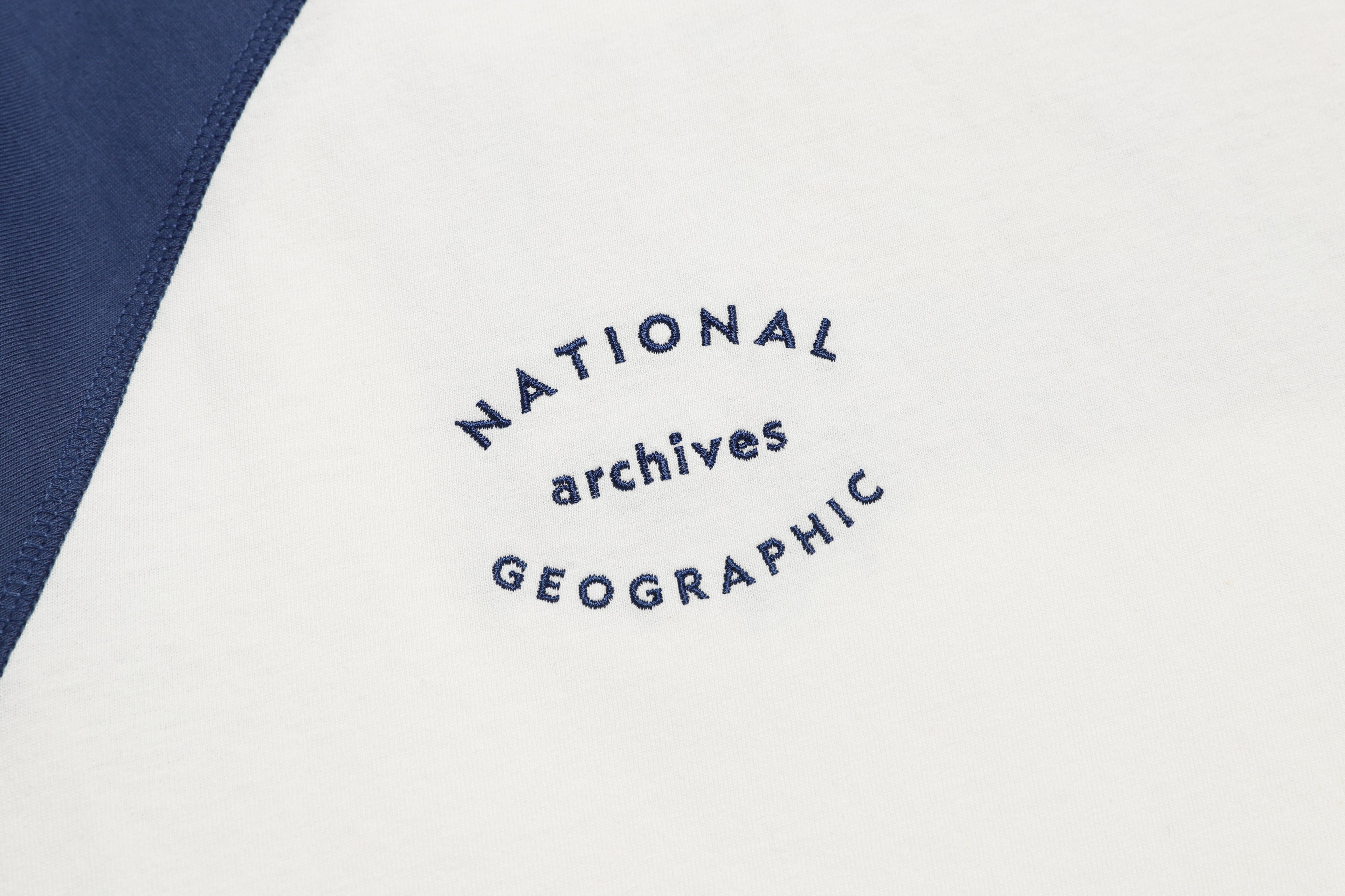 Unisex Archives Expedition Graphic T-Shirt- Blue