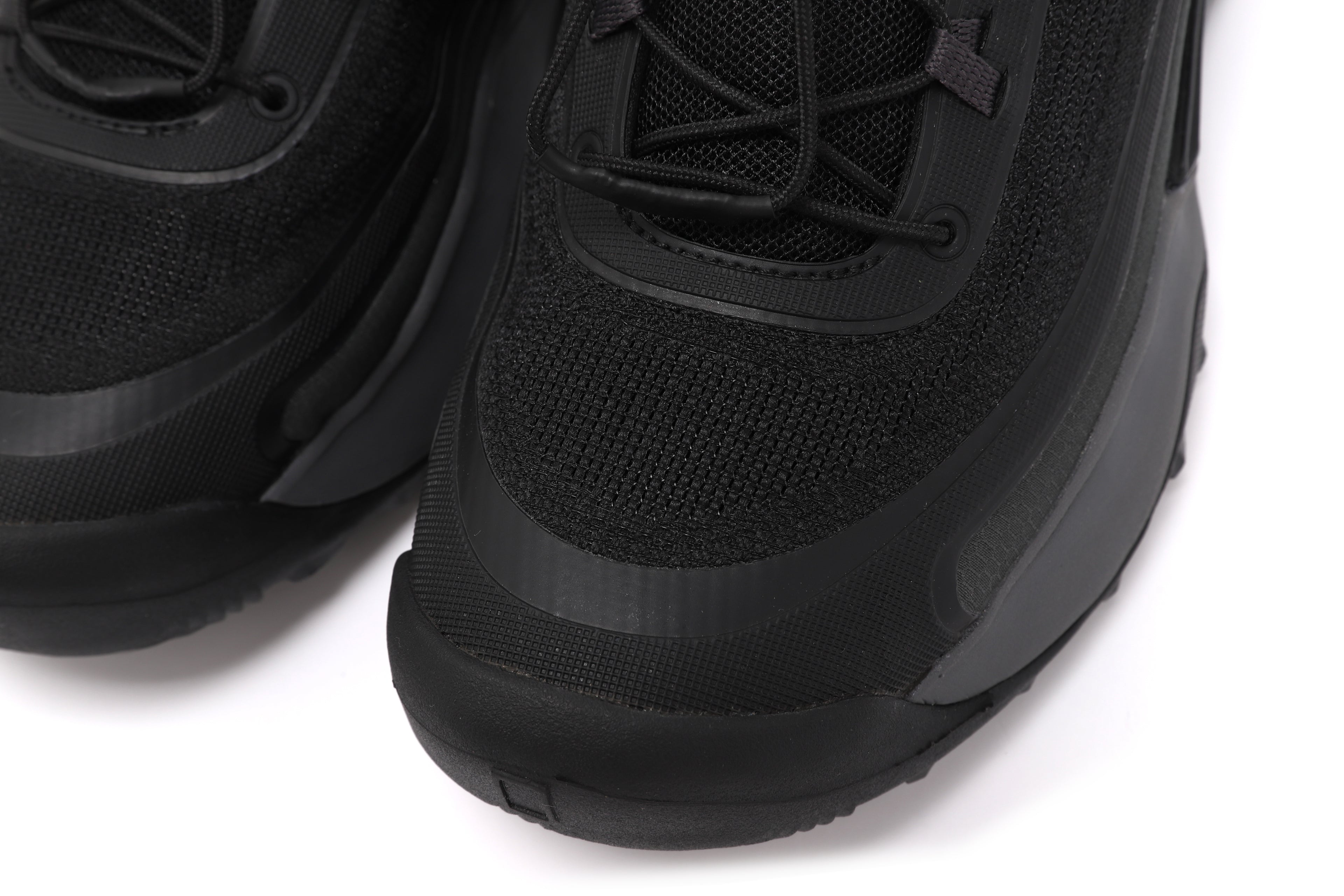 Unisex Rover City Sneakers- Black