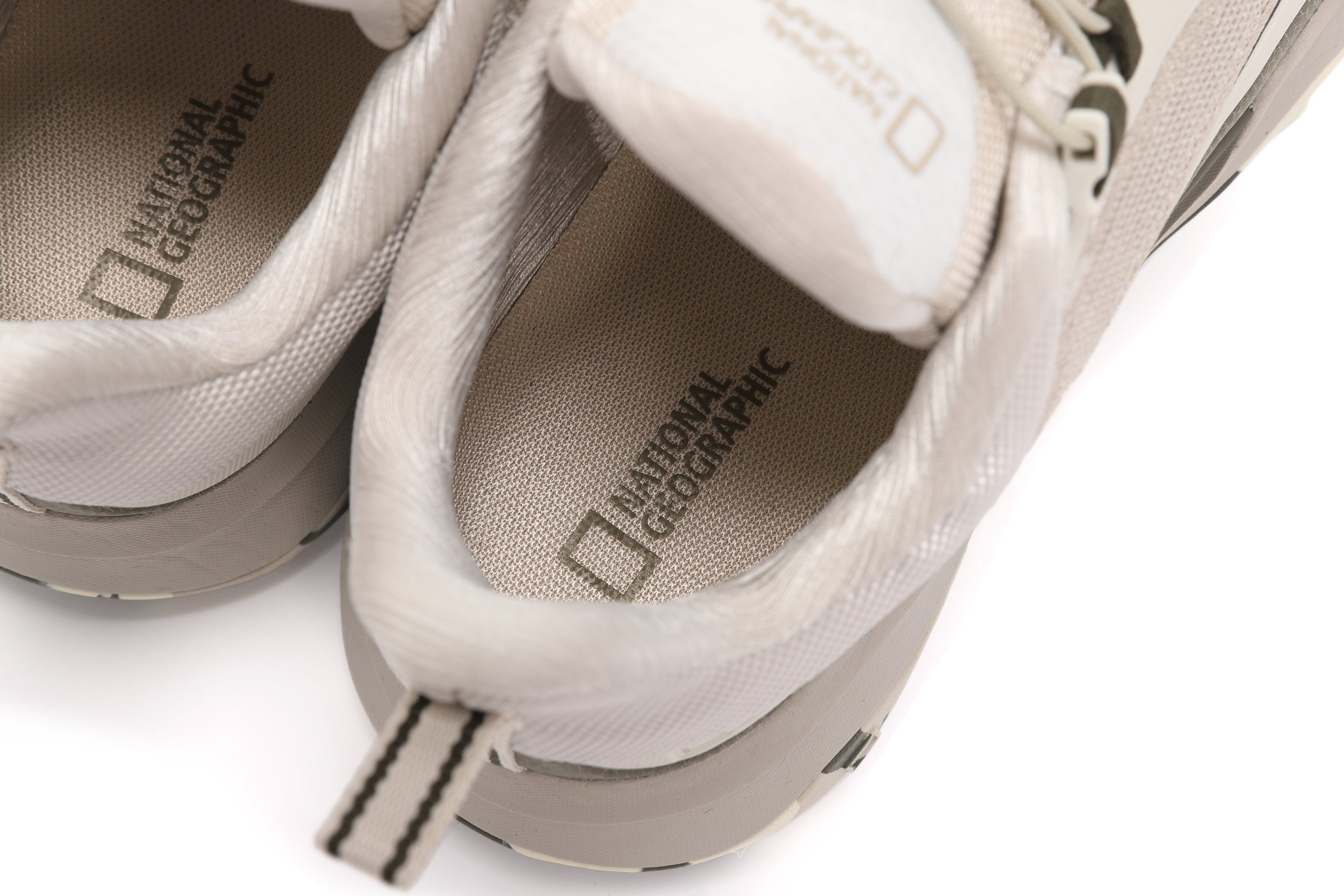 Unisex Rover City Sneakers- Brown