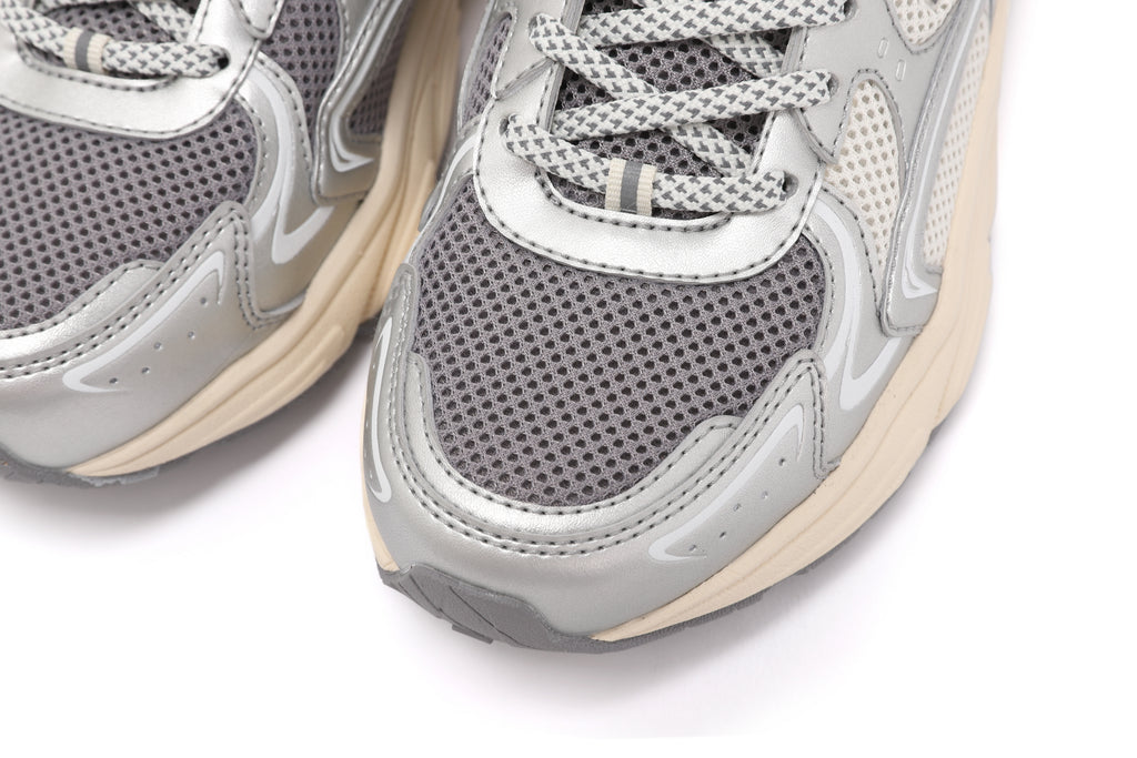 Unisex Contour Freeze Sneakers- Black