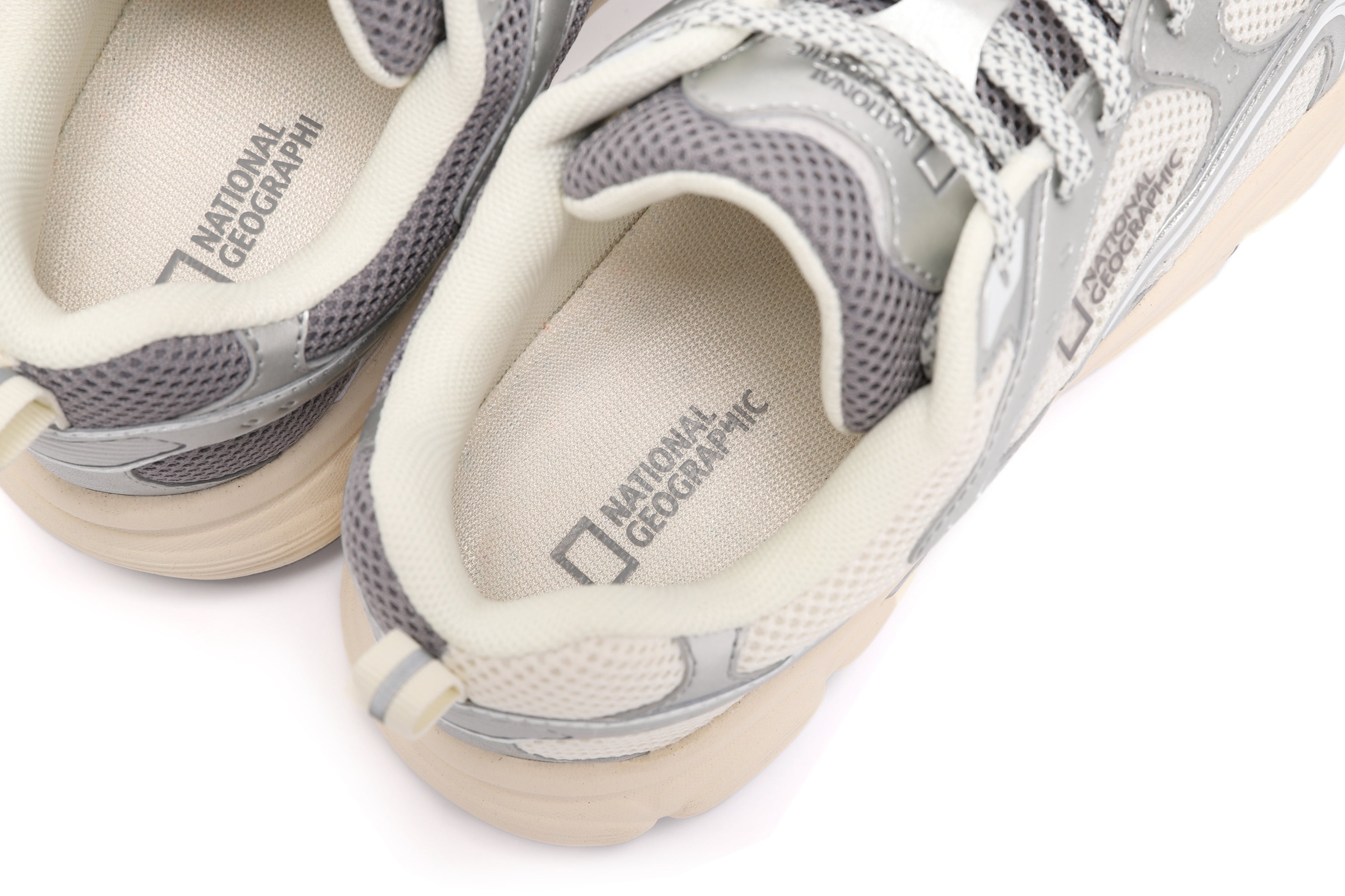 Unisex Contour Freeze Sneakers- Silver