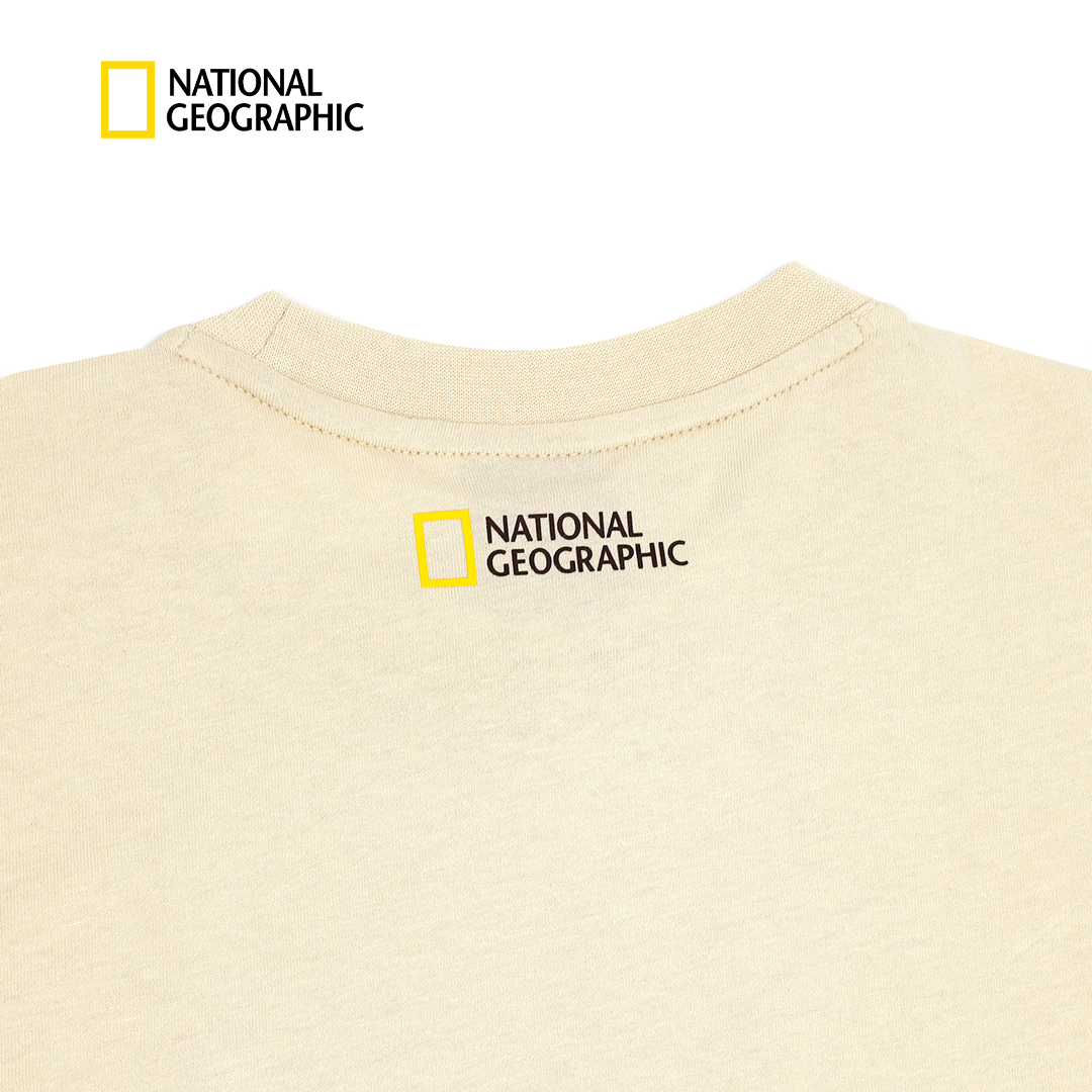 Unisex Basic Crew Neck T-Shirt With Patch Logo