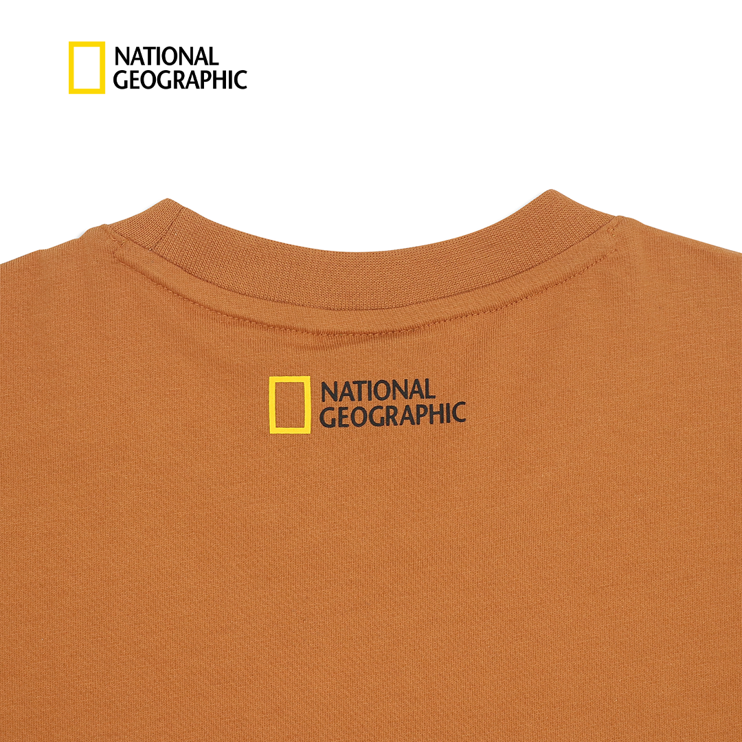 Unisex Basic Crew Neck T-Shirt With Patch Logo
