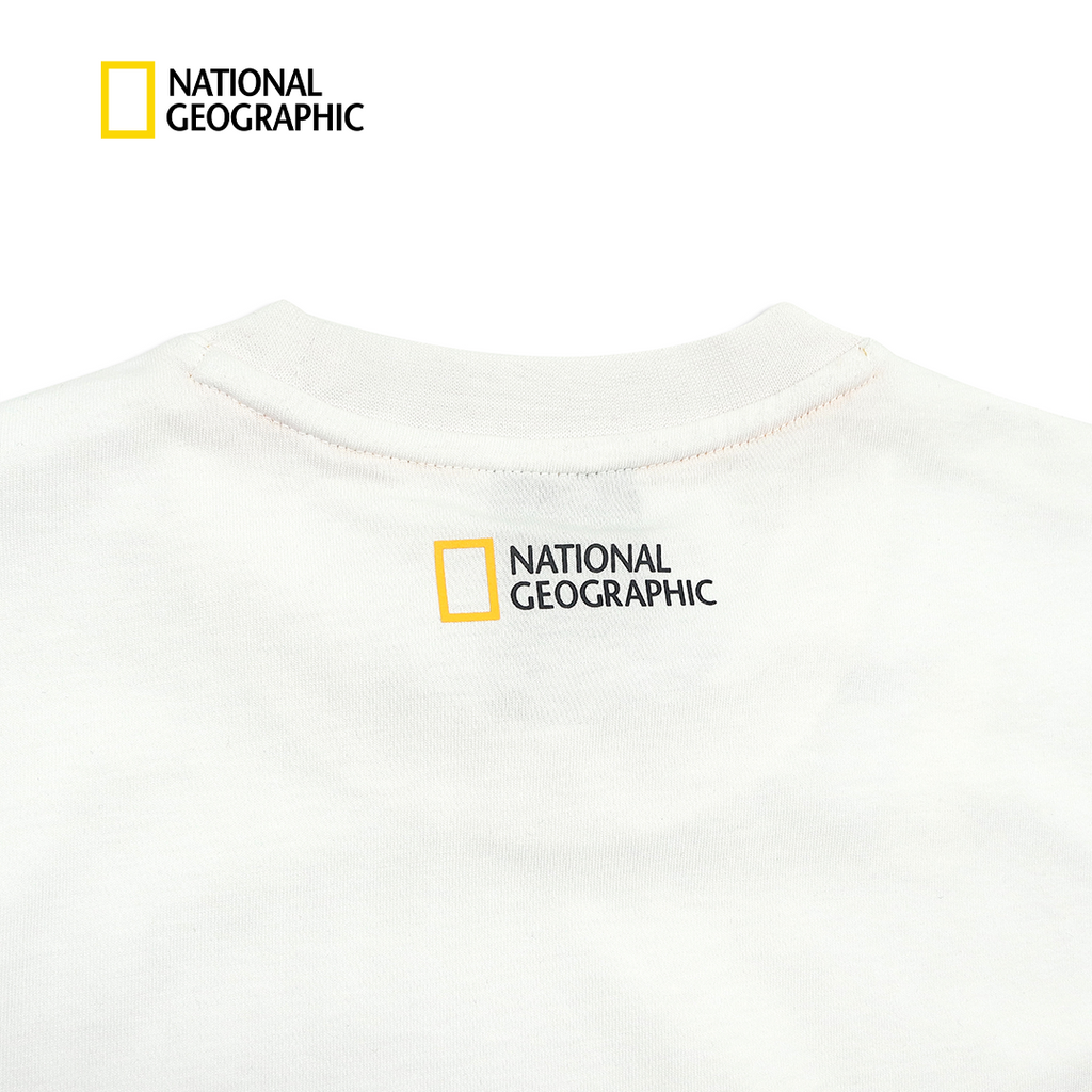 Unisex Basic Crew Neck T-Shirt With Patch Logo