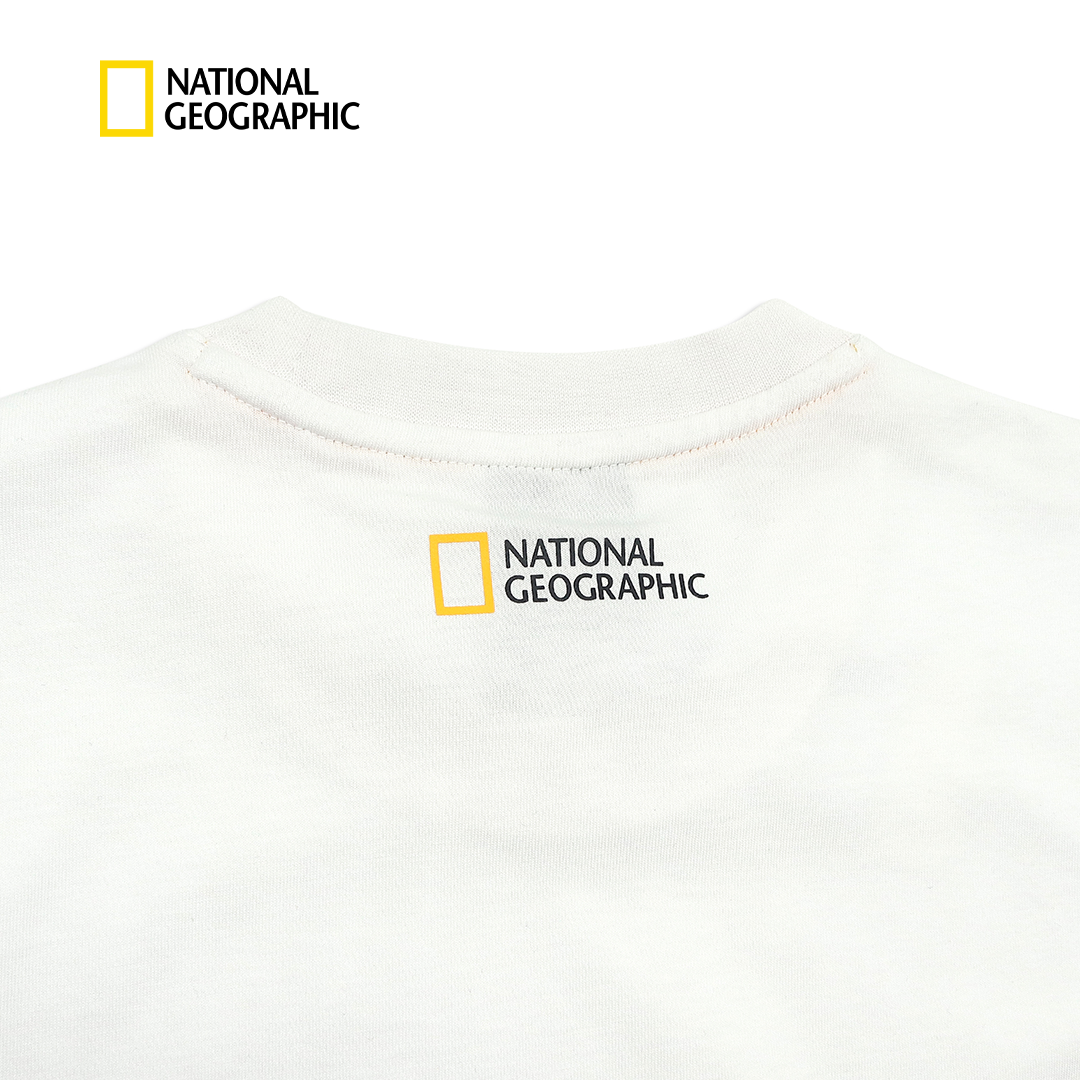 Unisex Basic Crew Neck T-Shirt With Patch Logo