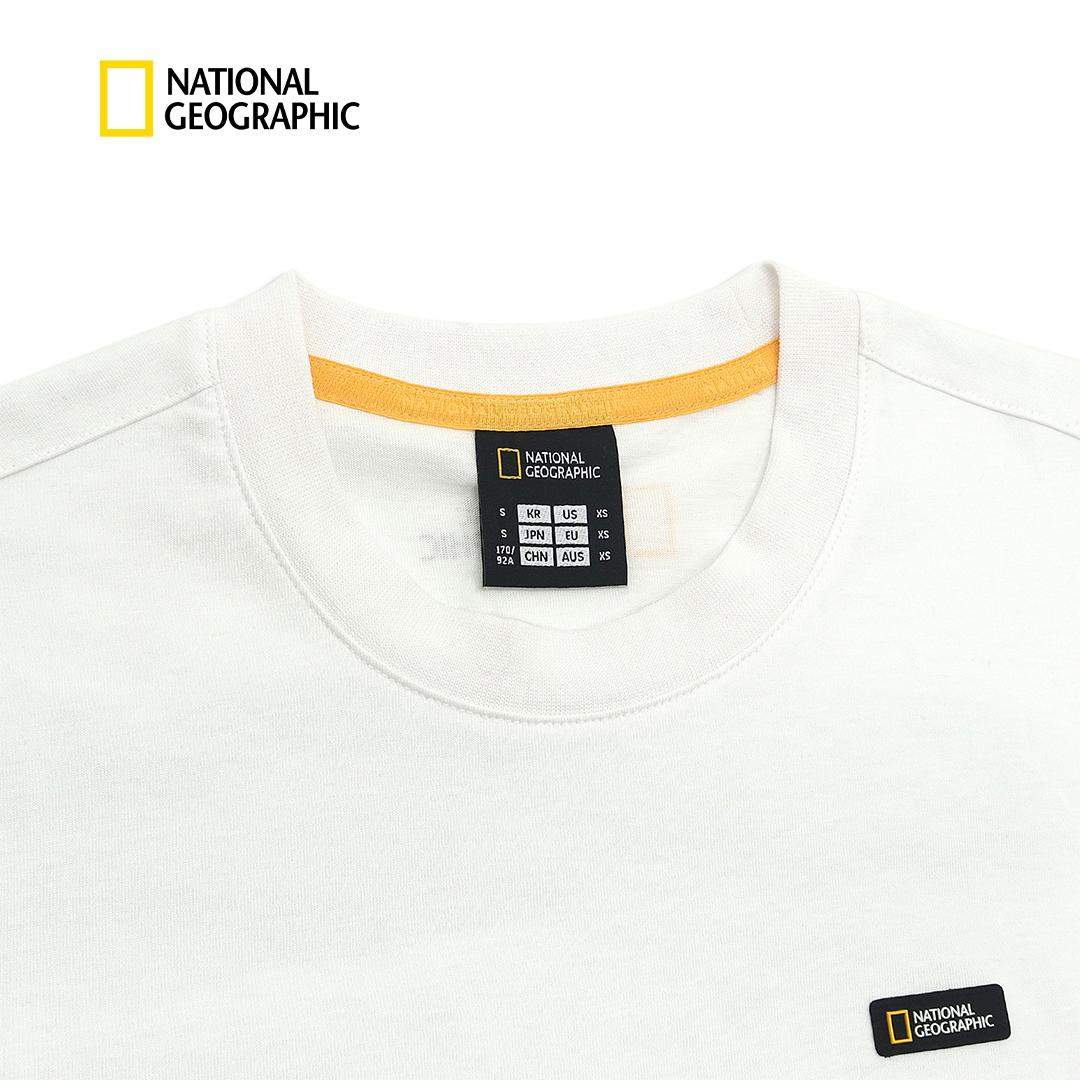 Unisex Basic Crew Neck T-Shirt With Patch Logo