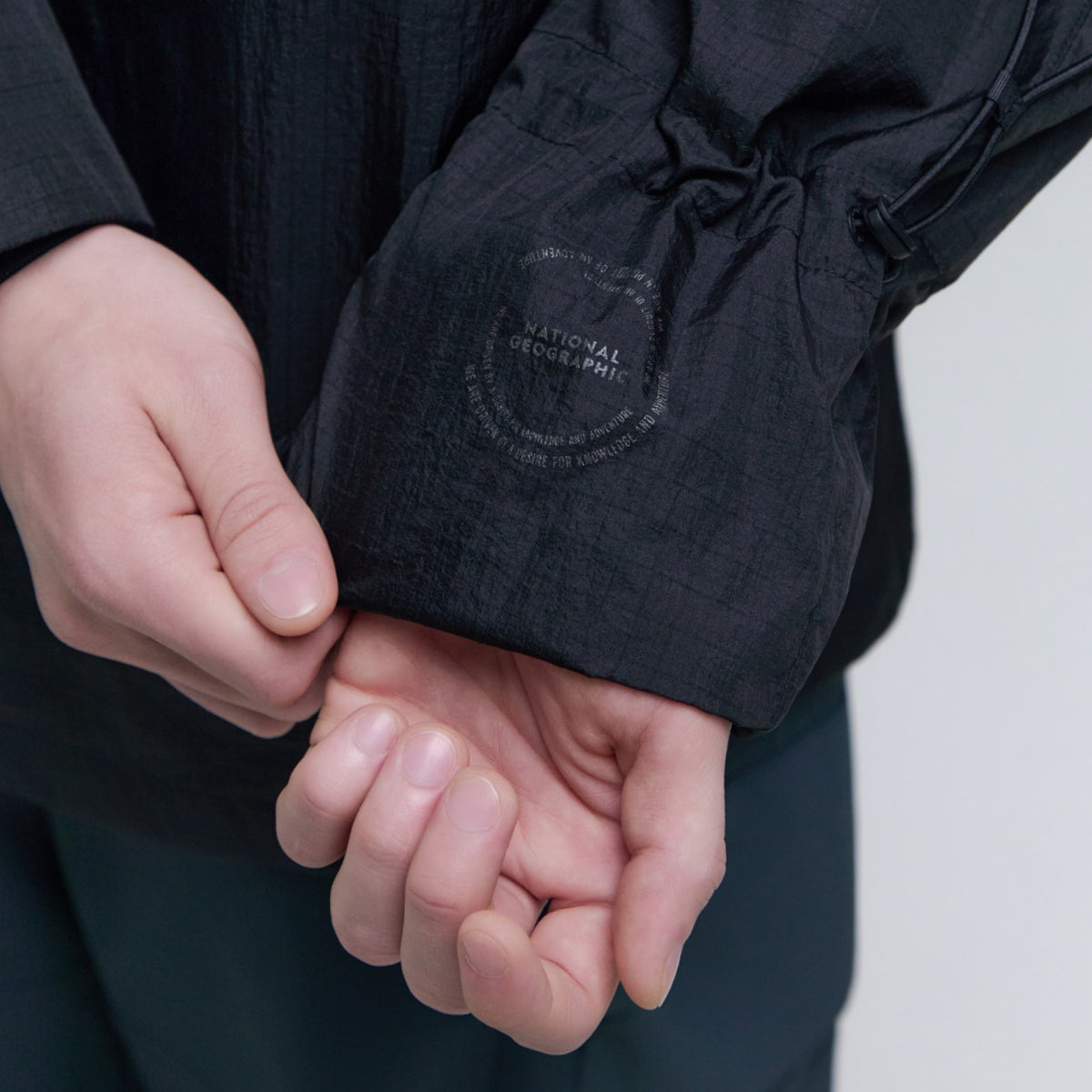 Unisex Nrn Out Pocket Shirring Hoodie Anorak- Carbon Black