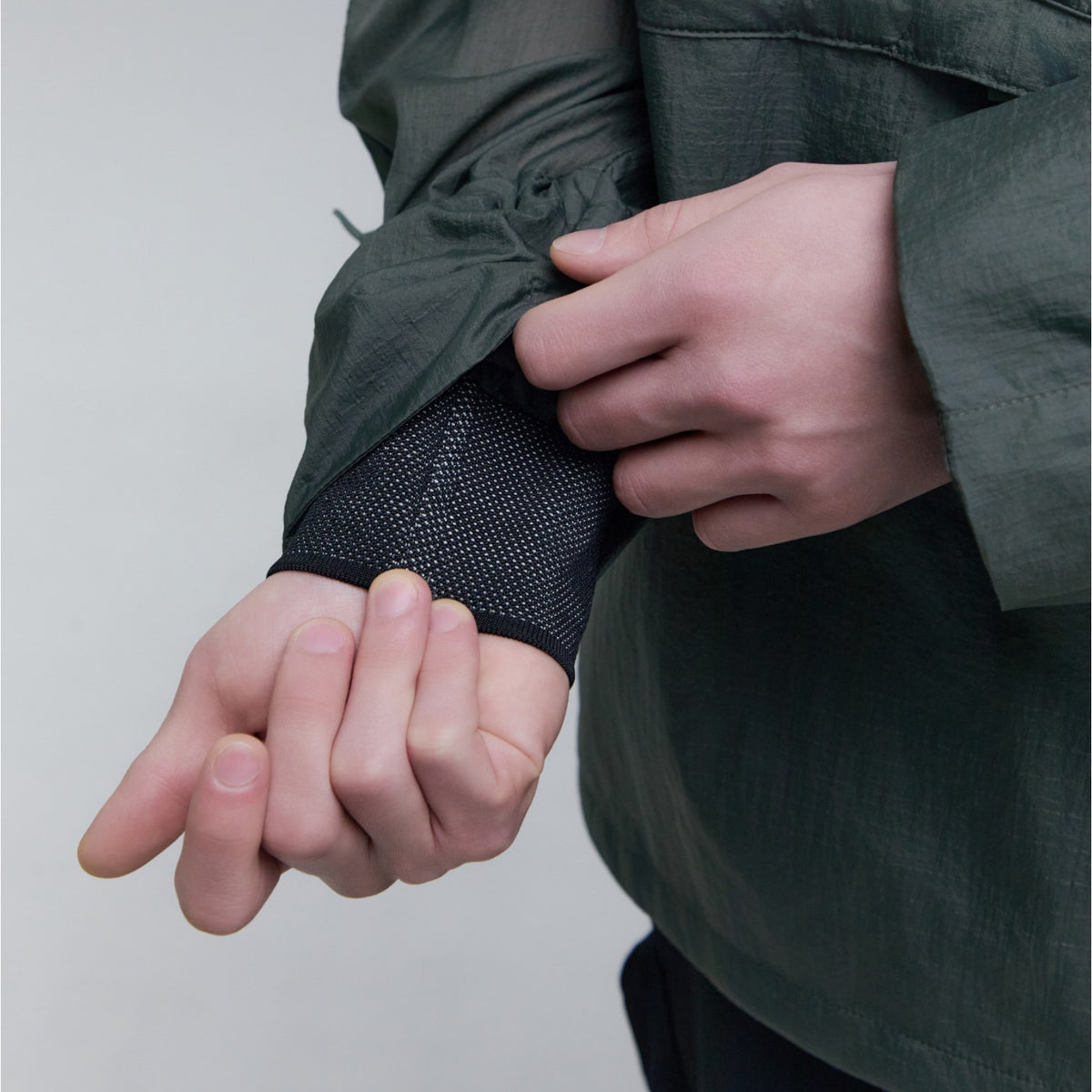 Unisex Nrn Out Pocket Shirring Hoodie Anorak- Khaki Green