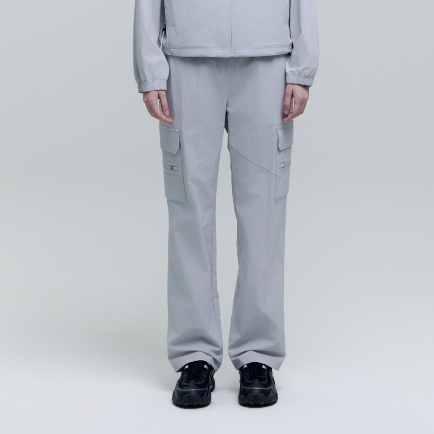 WOMEN'S ADELIE LIGHT WOVEN STRETCH STRAIGHT PANTS- SILVER GREY