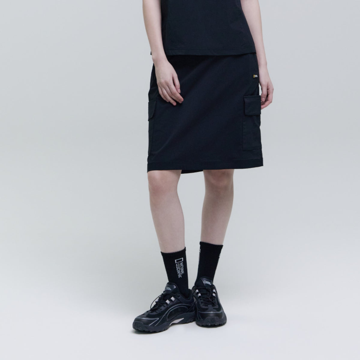 Women'S Woven Cargo Skirt- Carbon Black