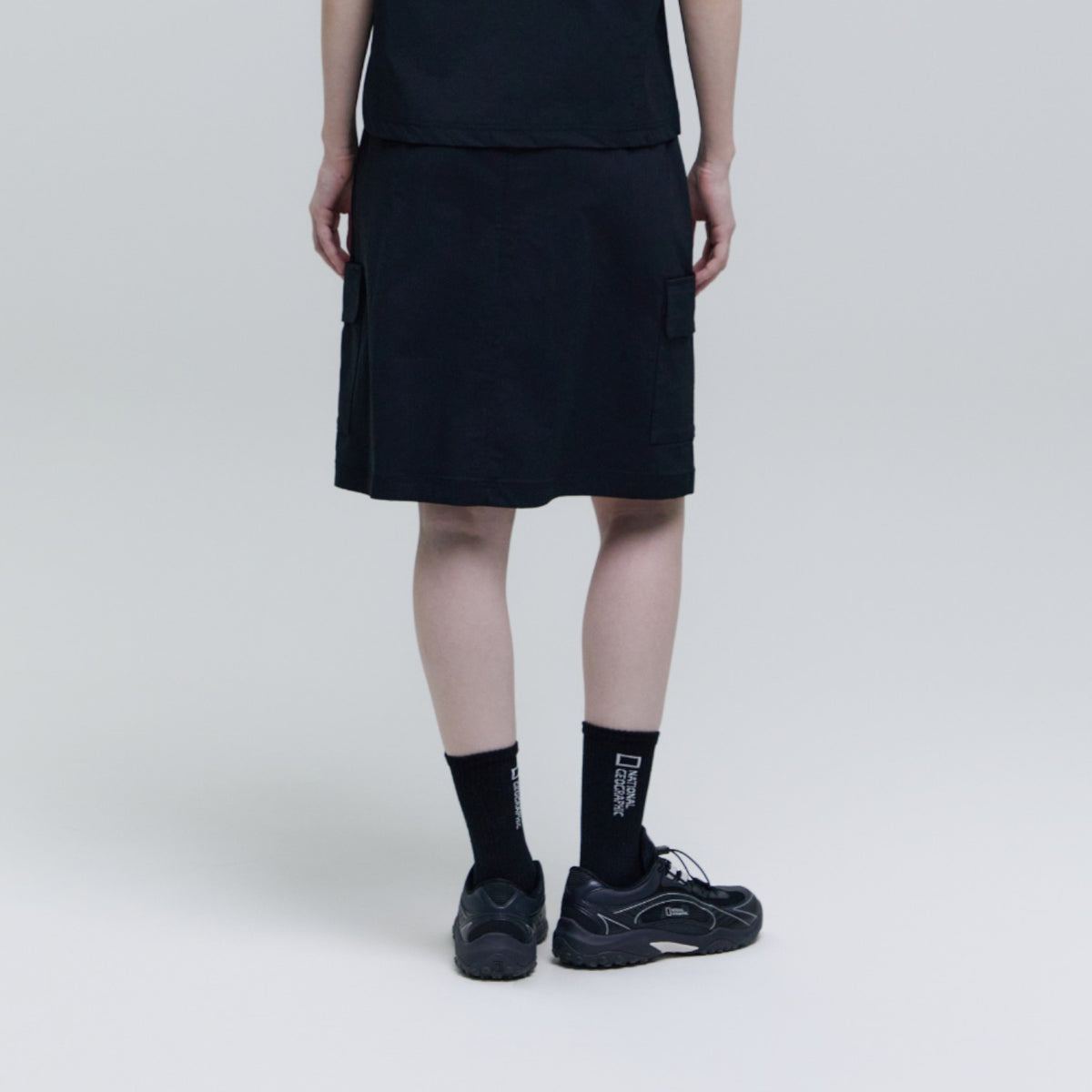 Women'S Woven Cargo Skirt- Carbon Black