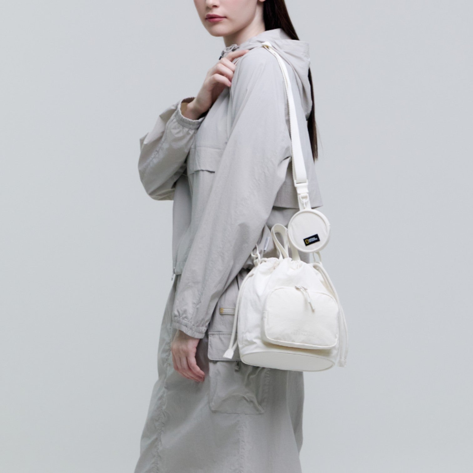 ADELIE BUCKET BAG- IVORY