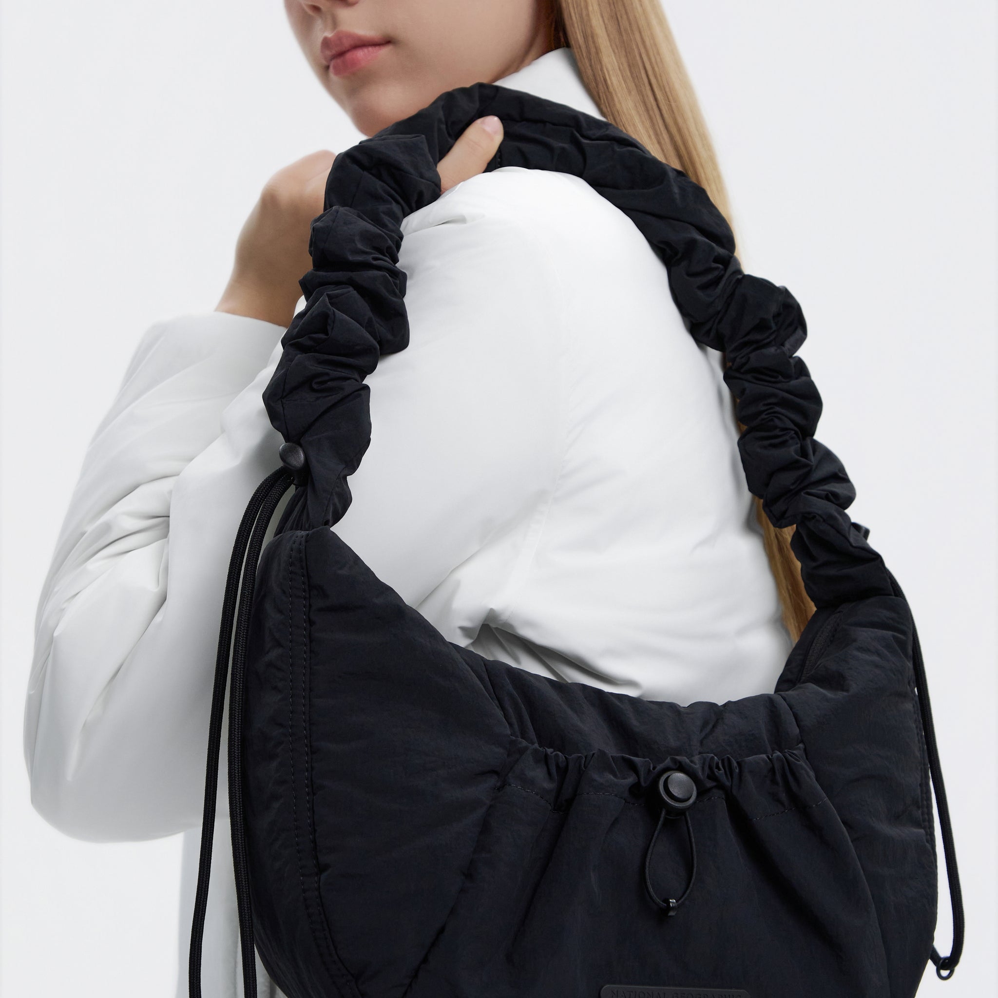 WOMEN'S PADDED STRING BAG- BLACK