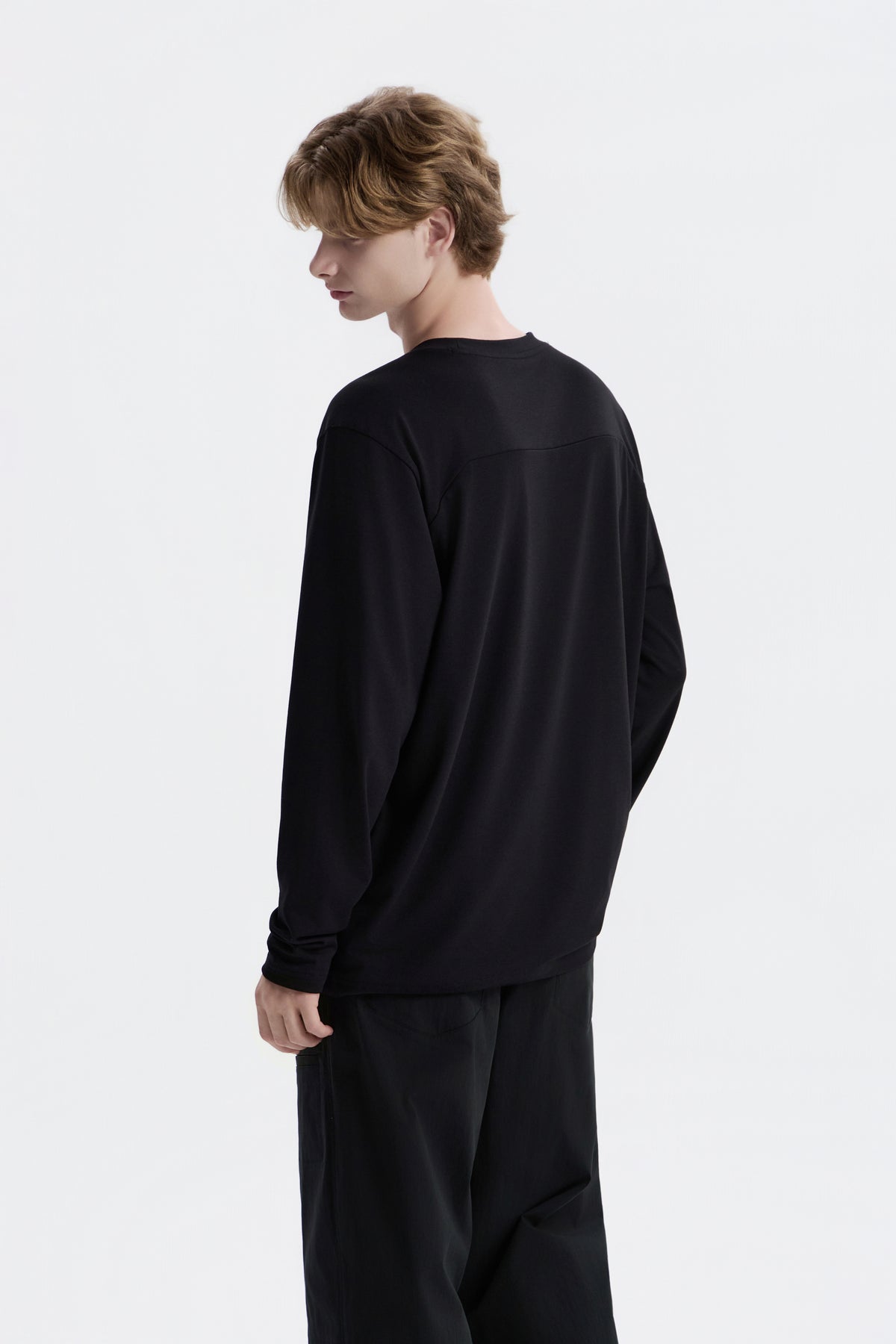 Unisex Caph Small Logo Long Sleeved T-Shirt- Black