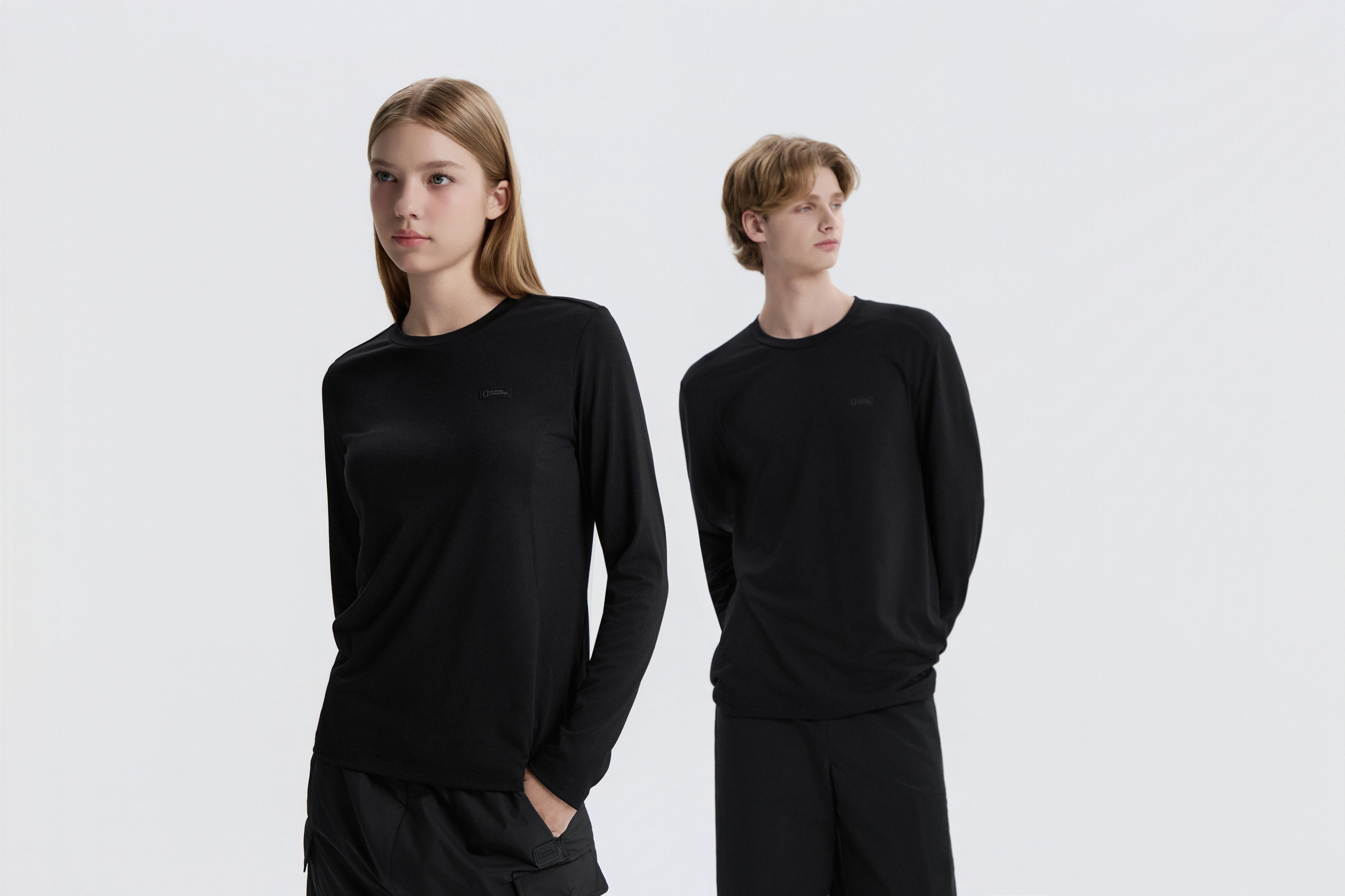Unisex Caph Small Logo Long Sleeved T-Shirt- Black