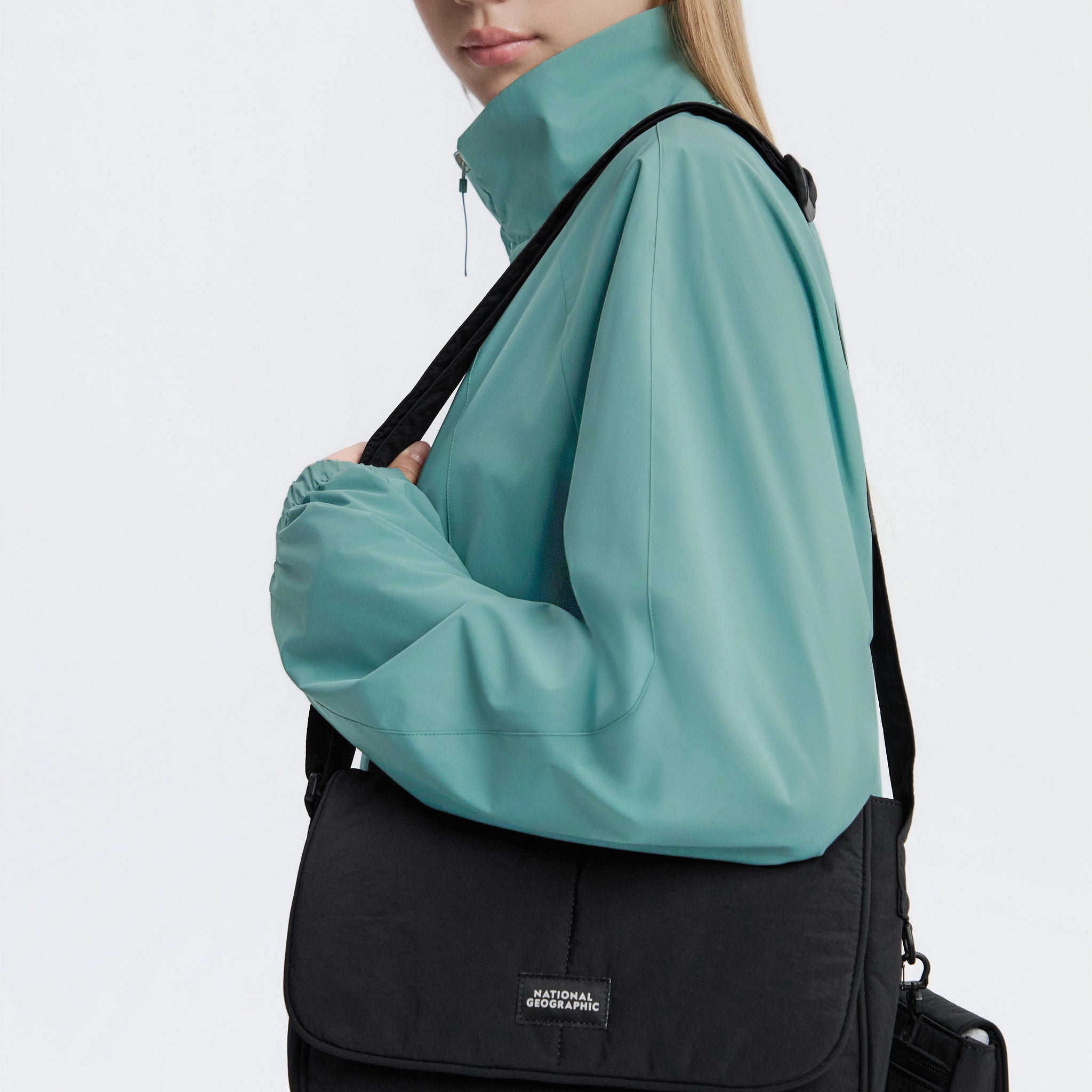 WOMEN'S LIGHTWEIGHT CROSS BAG- BLACK