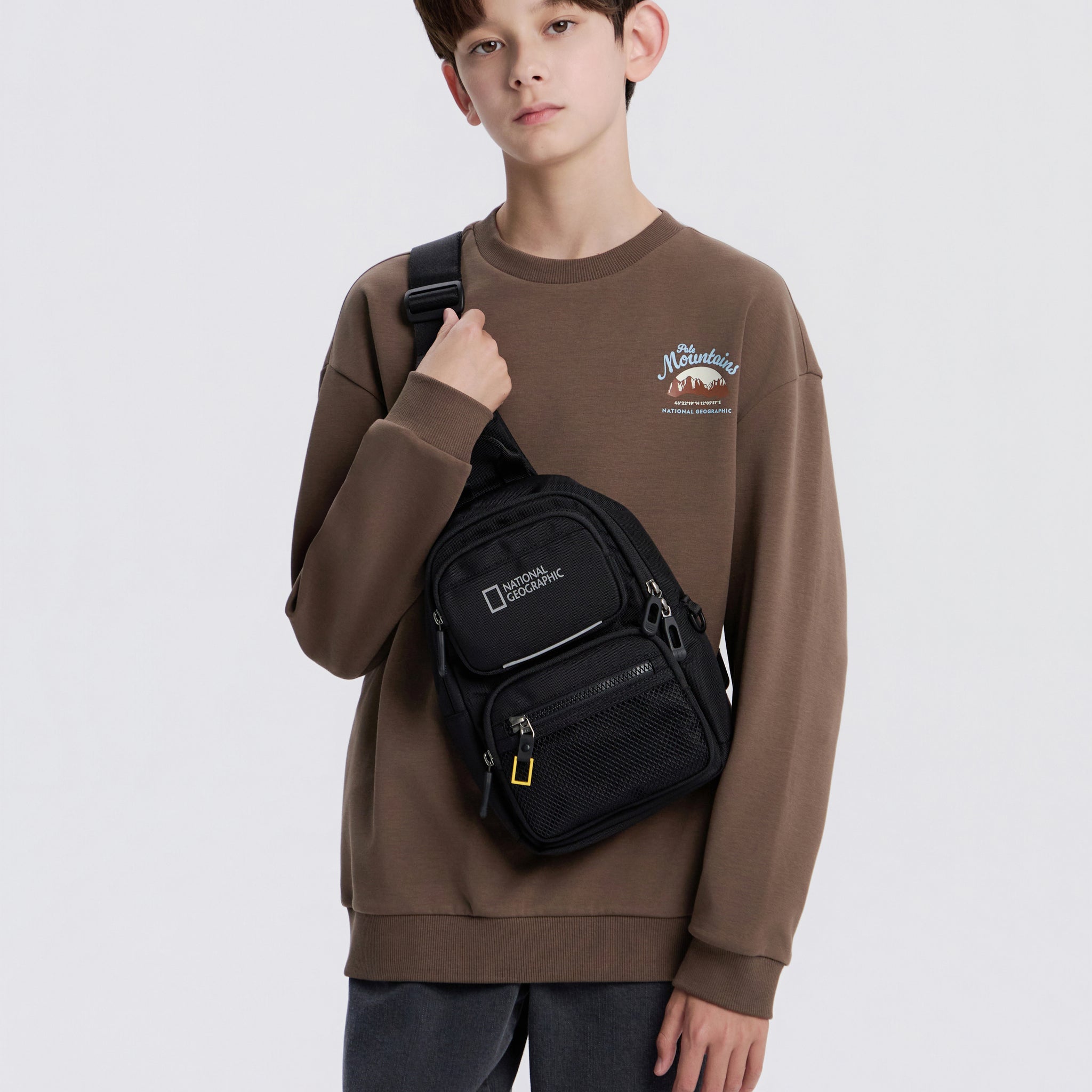 KIDS PRIME SLING BAG- BLACK