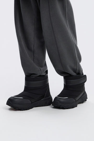 KIDS BLAZE BOOTS- BLACK