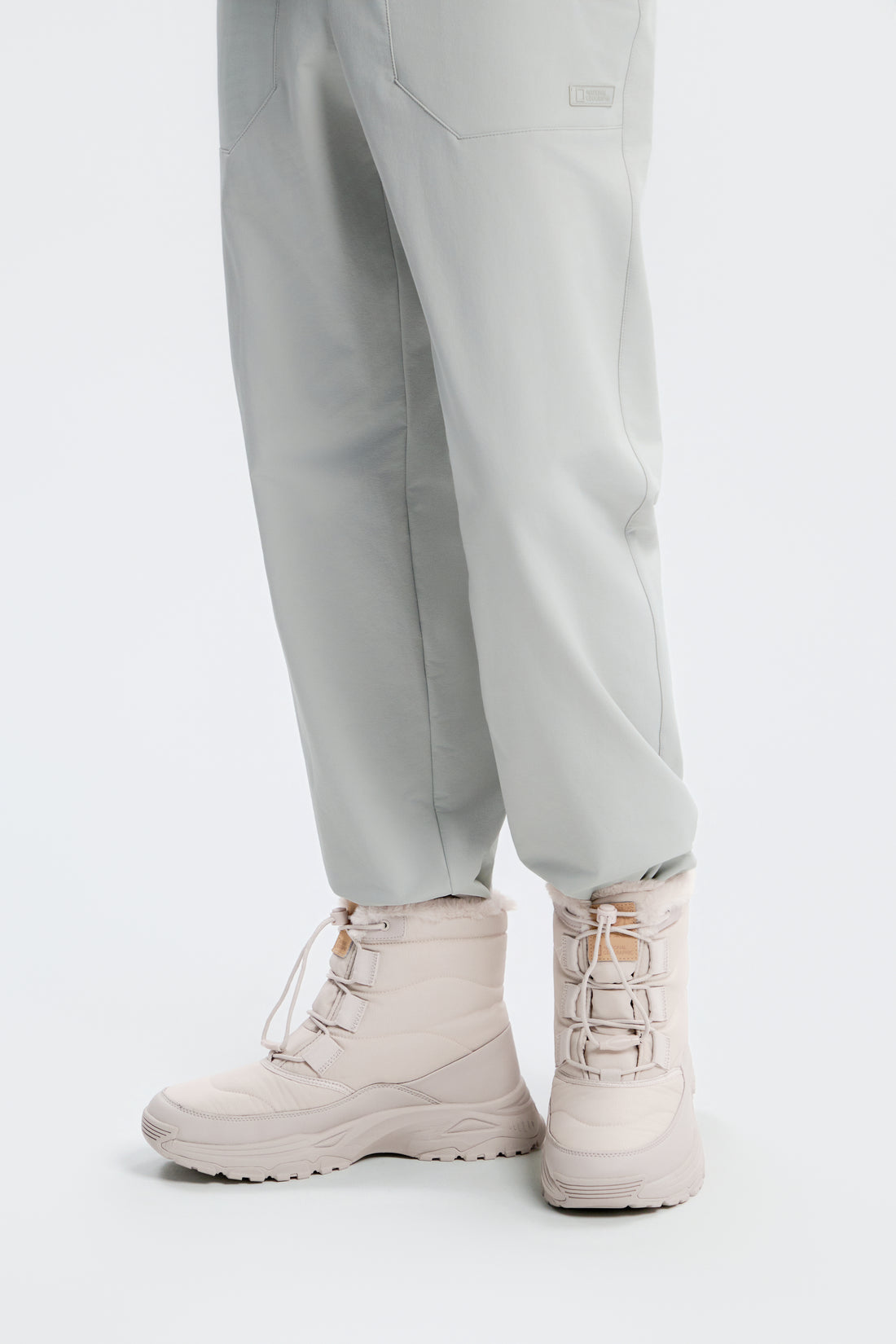 UNISEX HUDDLING V2- IVORY