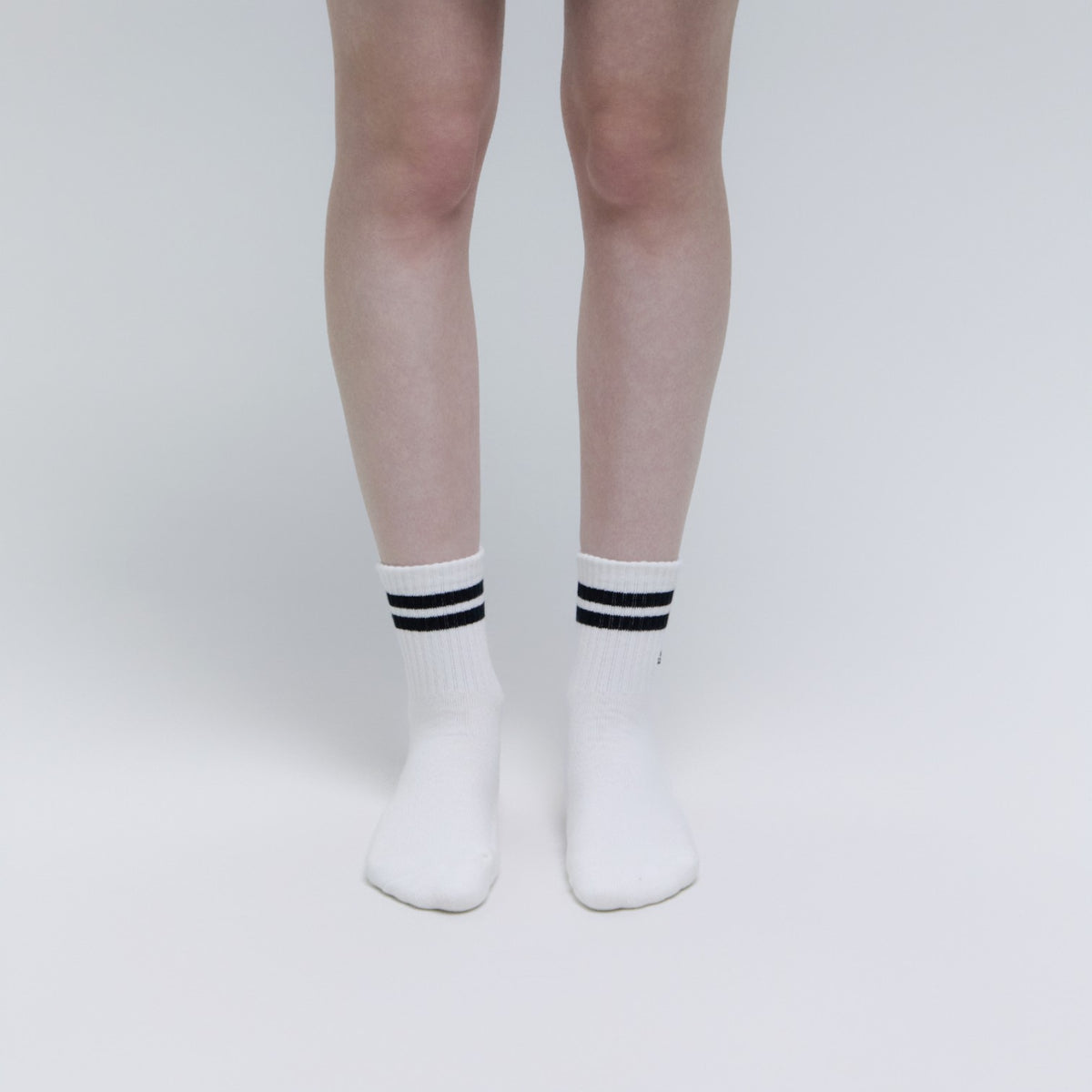 Unisex Stripe Middle Socks- Black