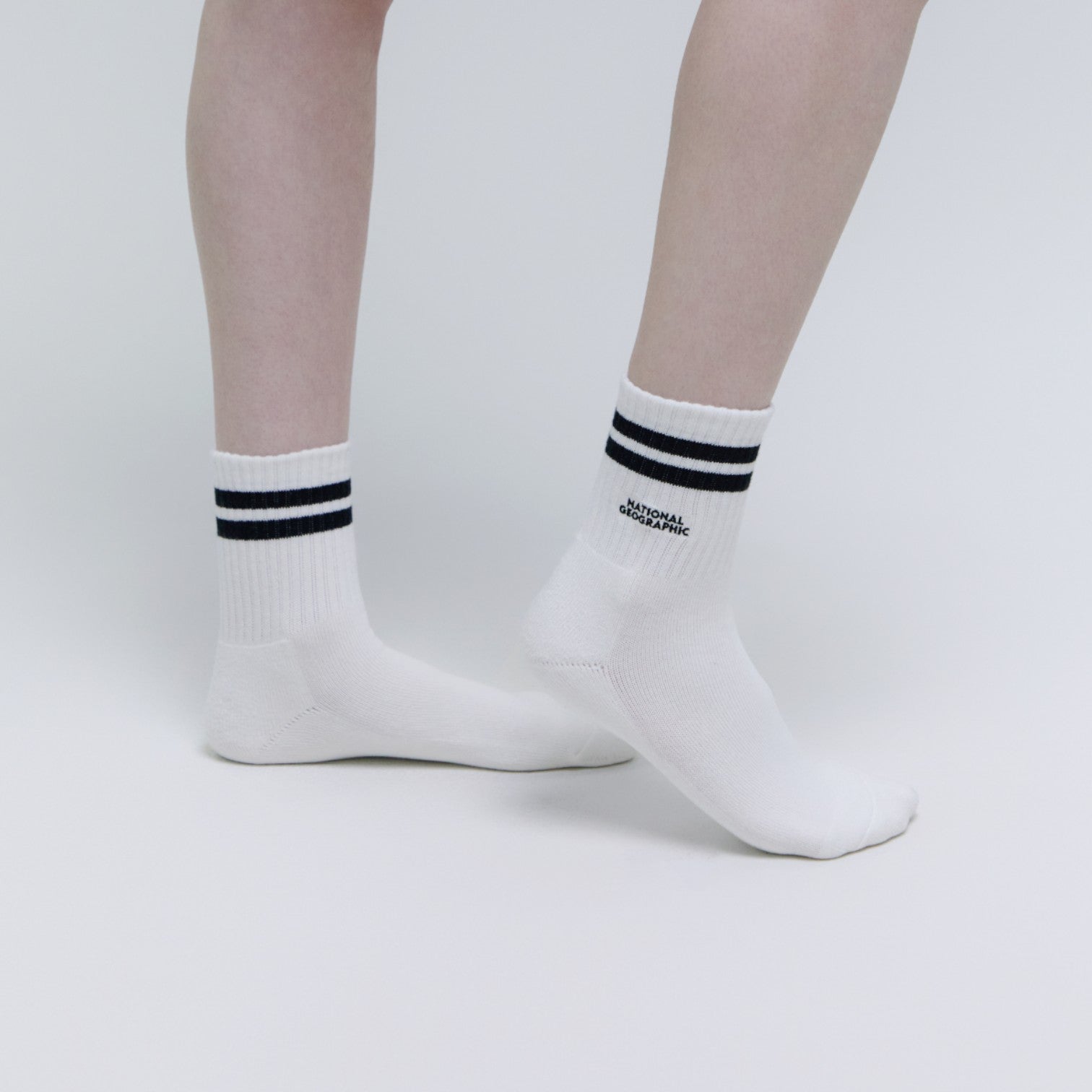 Unisex Stripe Middle Socks- Black